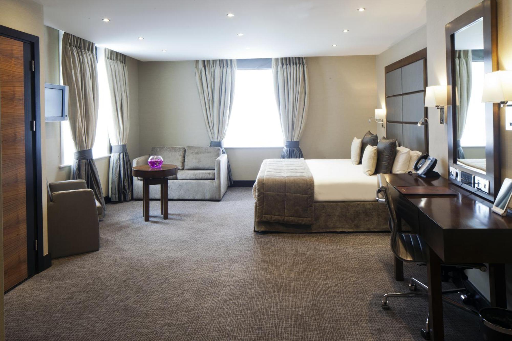 Deluxe King Room,886355545:JPEG